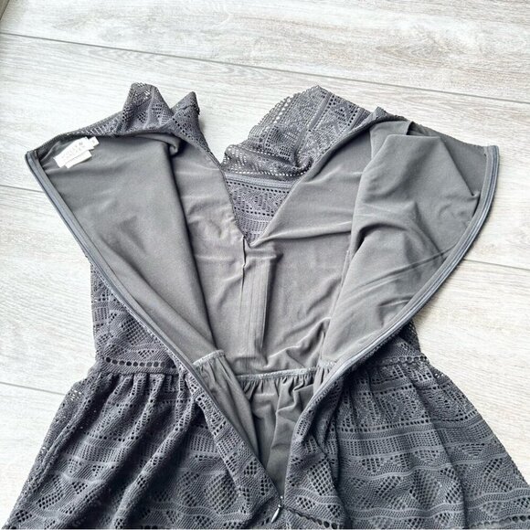 Molly Bracken Ruffles Sleeveless Lace Dress - Picture 13 of 13